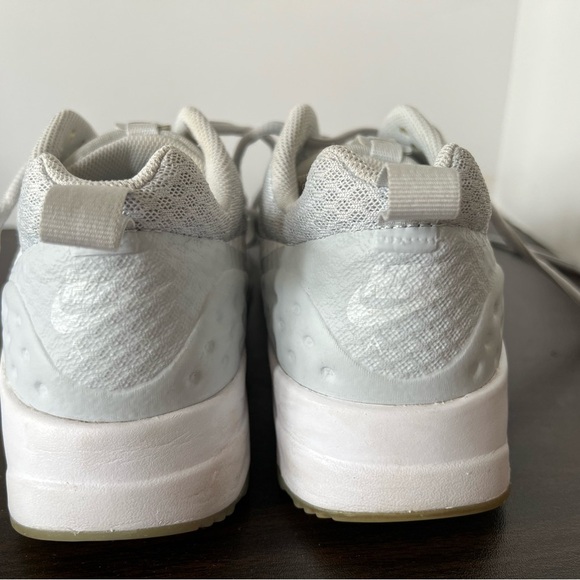 Nike White Athletic Shoes with Cushioned Sole - Picture 4 of 6